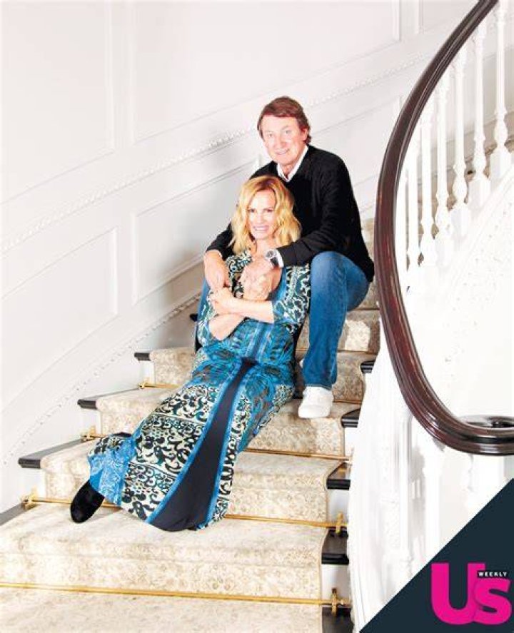 Wayne Gretzky Gives Tour of His Home and Life With Wife