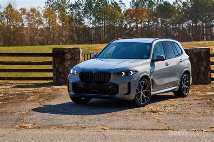 Which BMW Models Have a SensaTec Dashboard? BMW of Northwest Arkansas