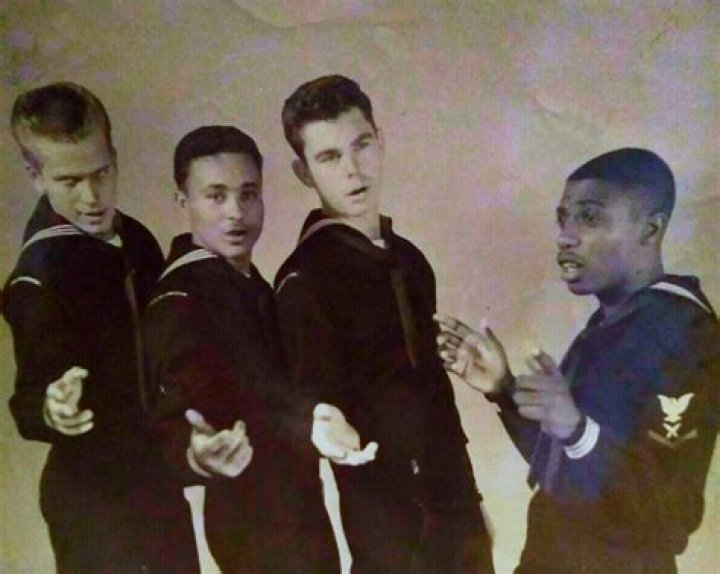 WHITE DOOWOP COLLECTOR EDDIE HODGES...Cadence records