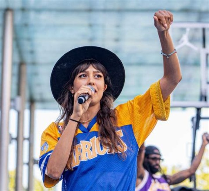 Who is Amberley Lobo? Bio, Wiki, Parents, Affair, Height, Salary, Net