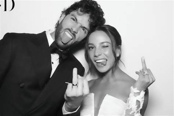 Who is Dansby Swanson's wife, Mallory Pugh?
