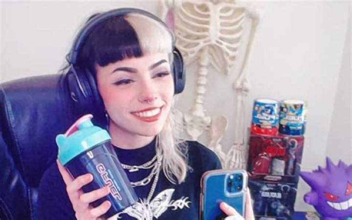 Who is Emma Langevin? Tracing the YouTuber&rsquo;s rise and fall from fame