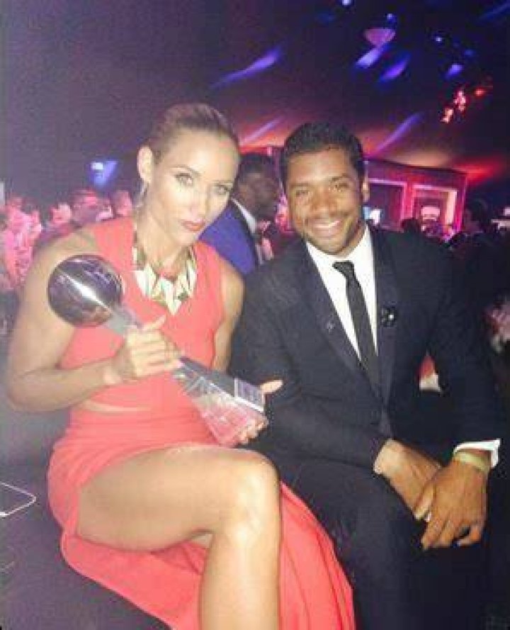 Who Is Lolo Jones husband? Parents Lori & James Jones, Sr.