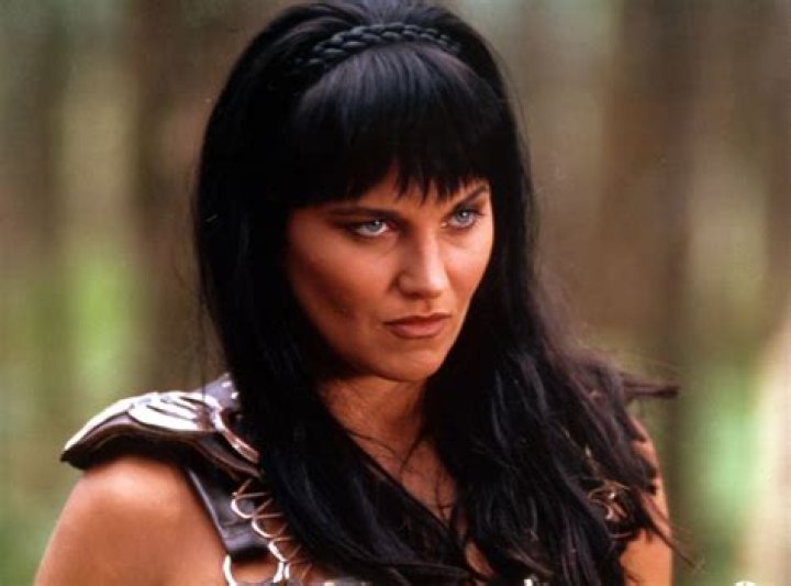 Who is Lucy Lawless's Son Julius Robert Bay Tapert ? His Family