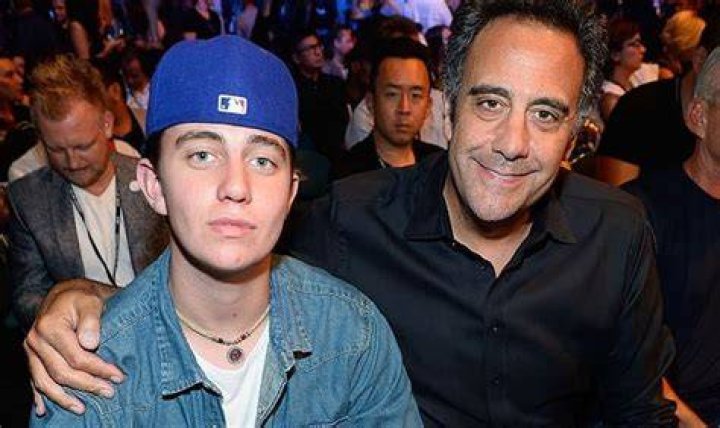Who is Maxwell Bradley Garrett, Brad Garrett's Son?