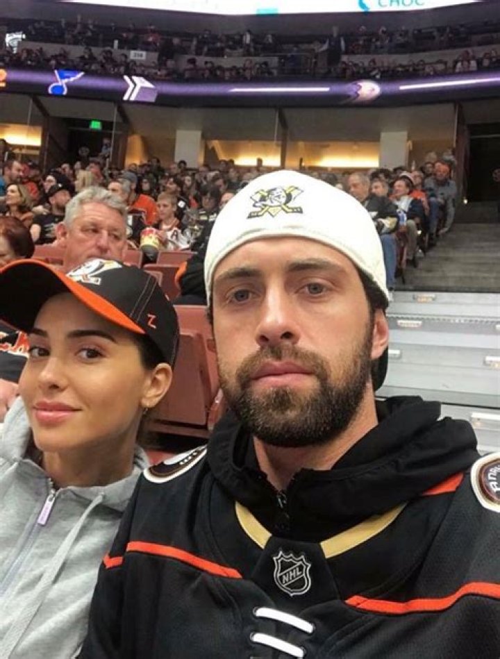 Who is Neka Dorokashvili, the wife of Nikoloz Basilashvili