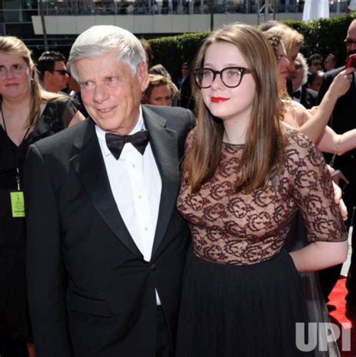 Who Is Robert Morse Wife Elizabeth Roberts?