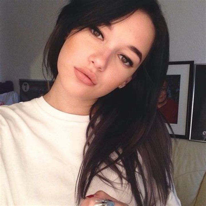 Who Is Sarah Snyder? Sarah snyder, Fashion, Eileen kelly