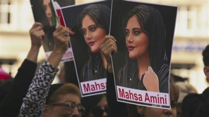 Who was Mahsa Amini? Biography, Wiki, Age, Parents, Death Cause