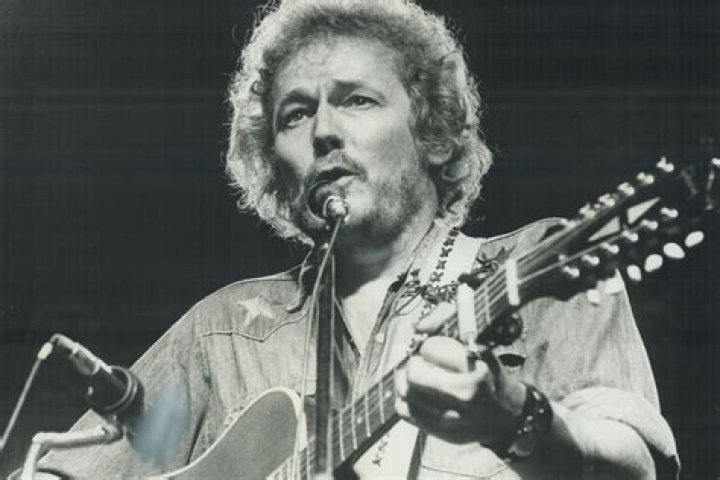Who were Gordon Lightfoot's wives? YouTube