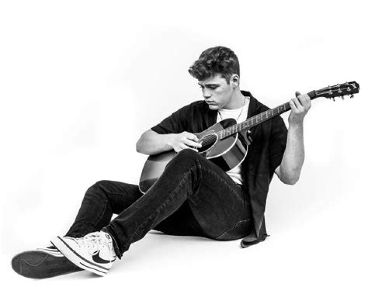 Will Cullen Biography, 1 Amazing Singer, Social Media Star, Pictures