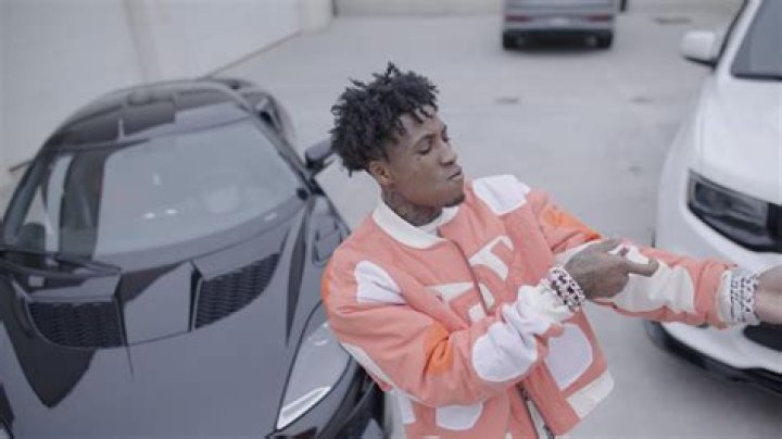 YoungBoy Never Broke Again Age, Net Worth, Girlfriend, Family, Children