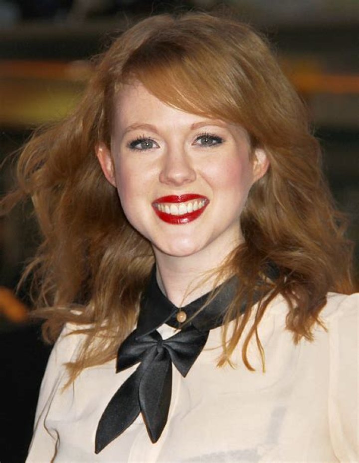 Zoe Boyle Zoe boyle, Zoe